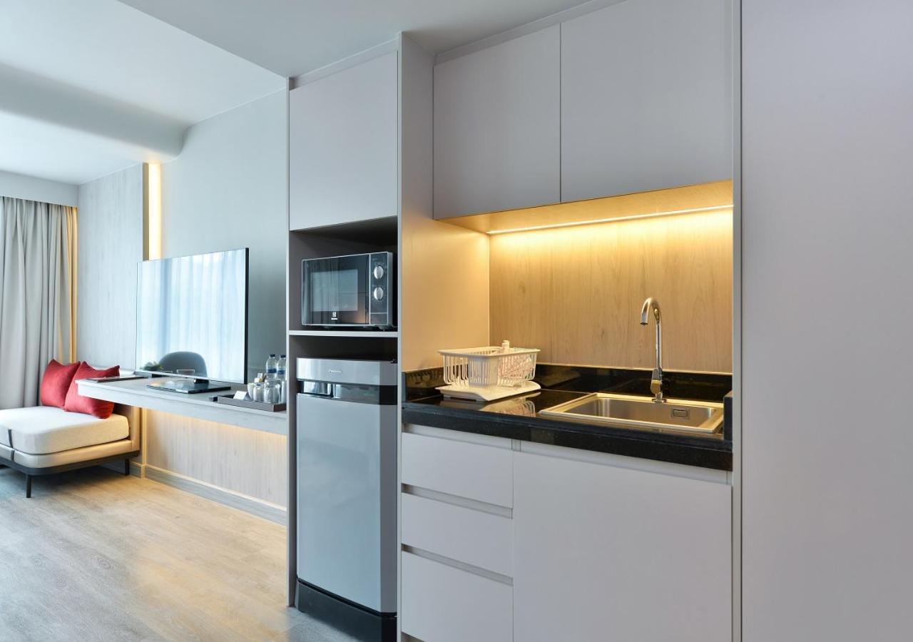 Отель Centre Point Sukhumvit 10 Бангкок Номер фото